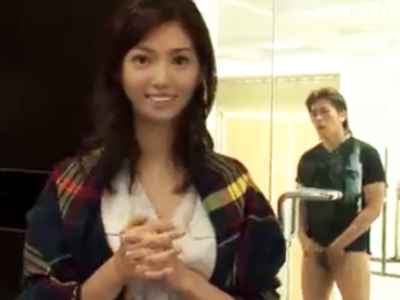 スタイル抜群美女が普通のグラビア撮影と騙されて強襲即パコされてしまうｗ